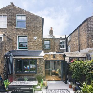 Ensure you choose an experienced contractor to build you a garden room