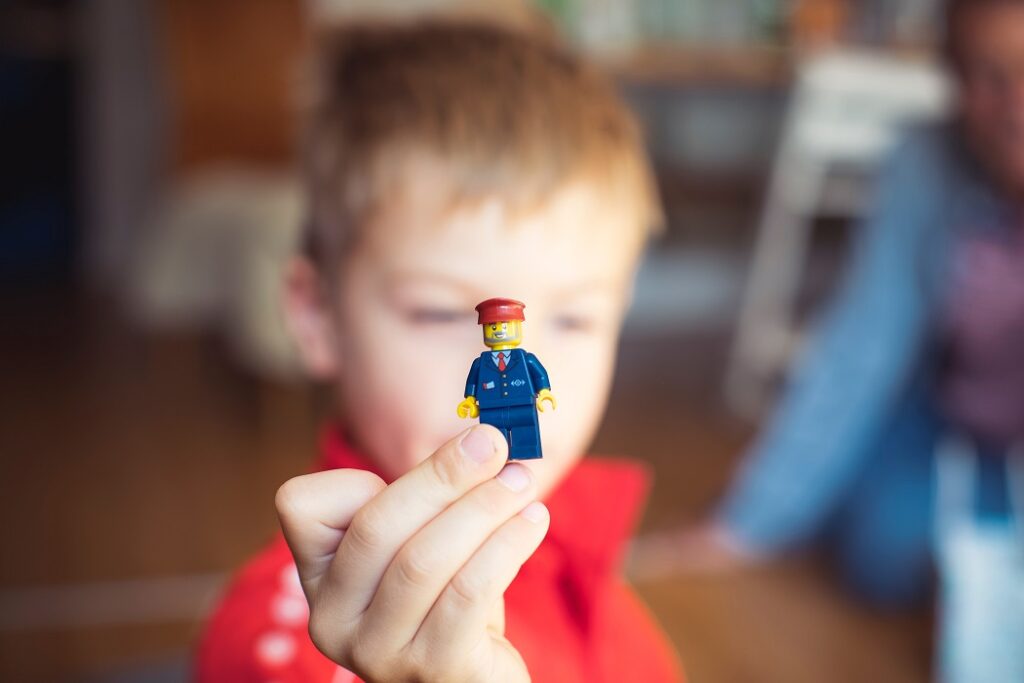 Supporting Your Child with their Fine Motor Skills